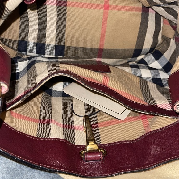 Preloved Burberry Beckett bucket bag burgundy color, great condition. - Picture 6 of 16